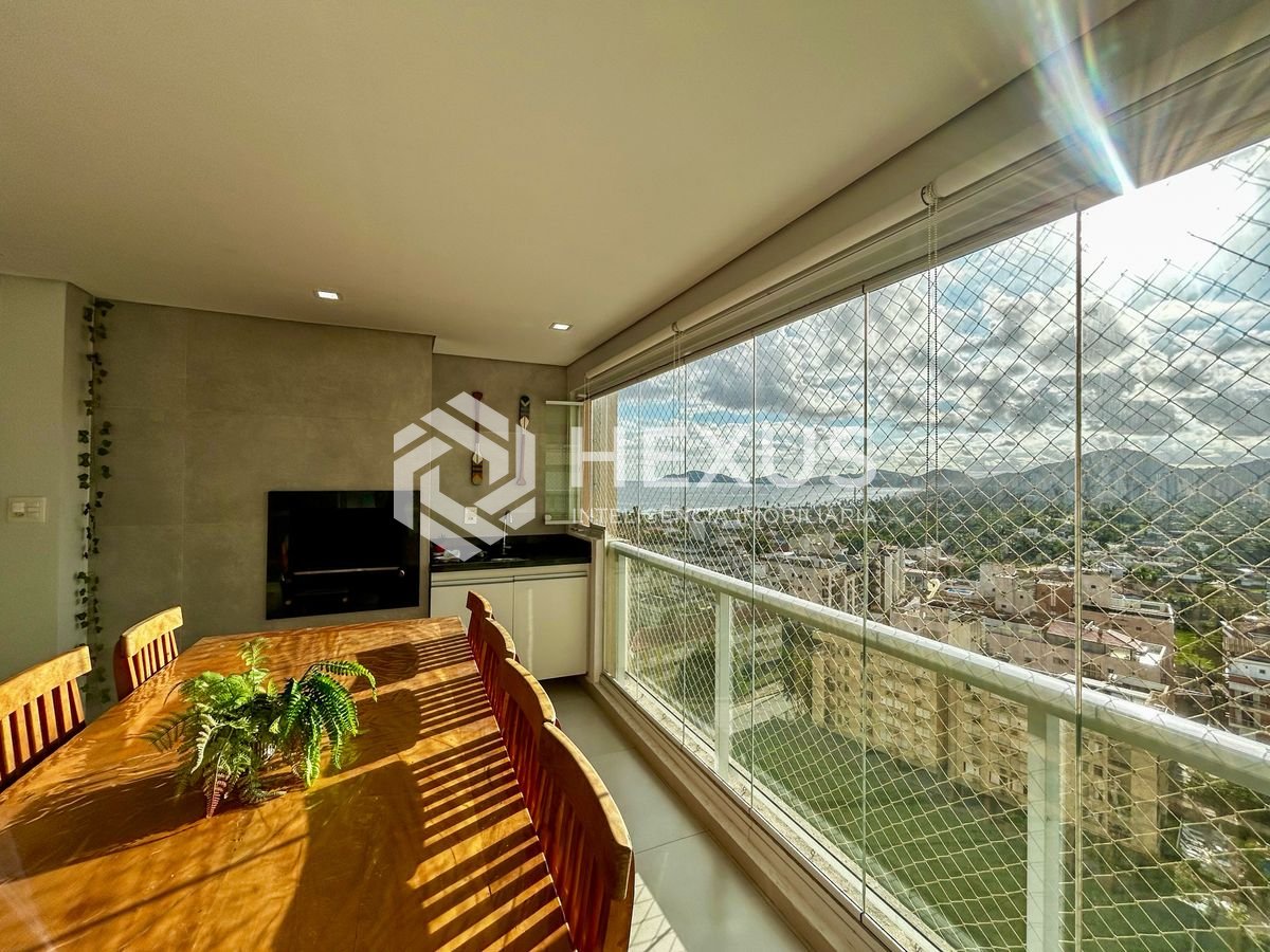 Foto 5 de Apartamento com varanda gourmet vista mar e lazer na Praia da Enseada, Guarujá