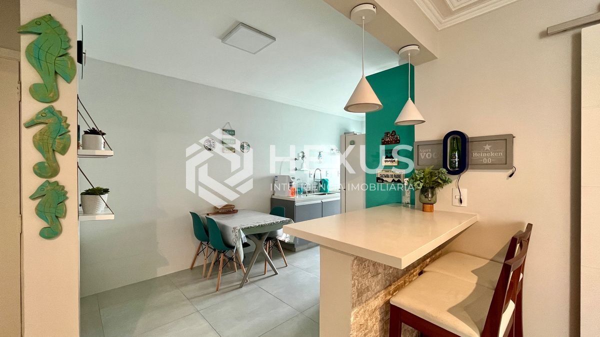 Foto 5 de Apartamento reformado frente mar com vista mar na Praia das Pitangueiras, Guarujá