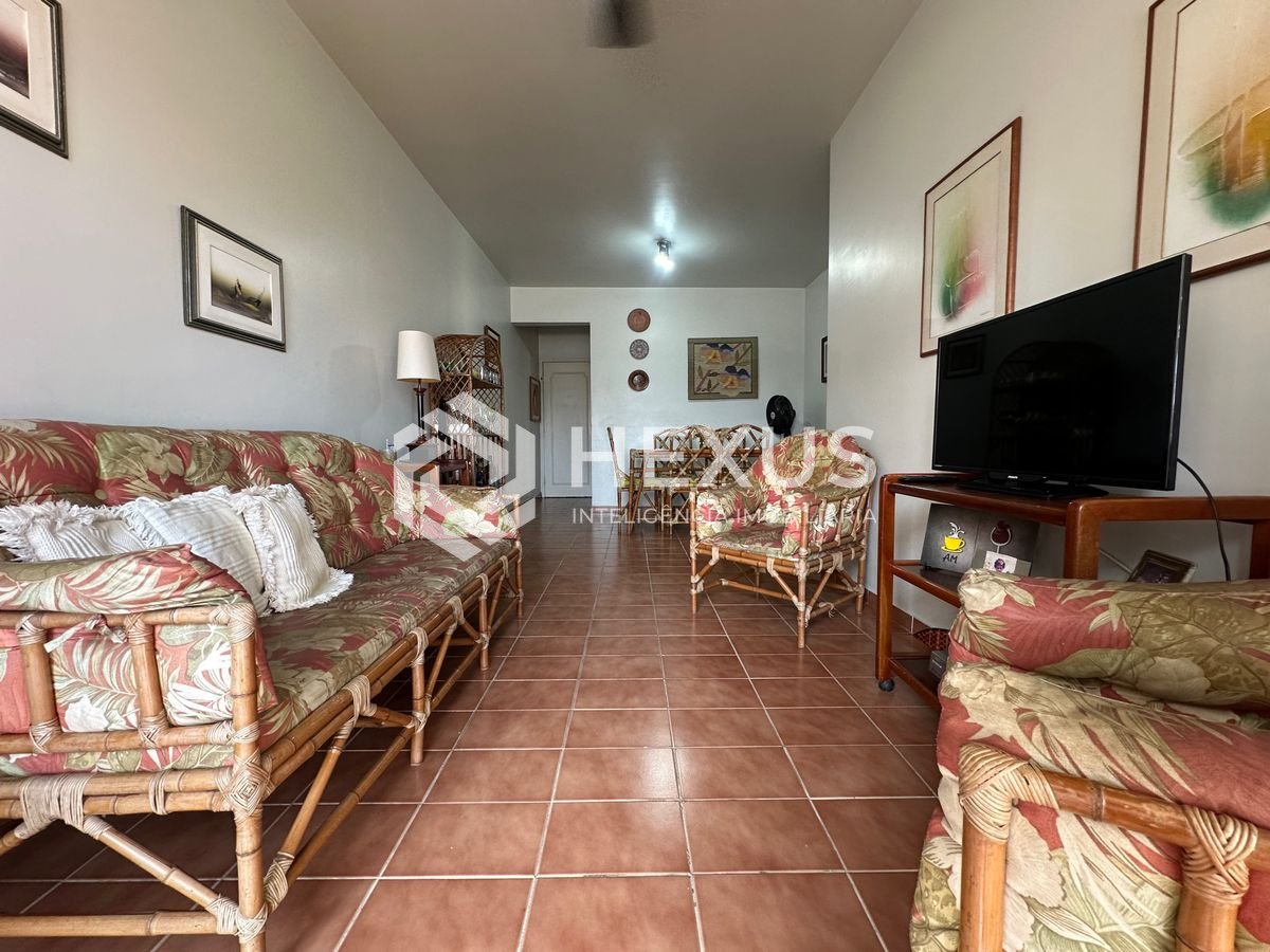 Foto 3 de Apartamento mobiliado com varanda na Praia da Enseada, Guarujá