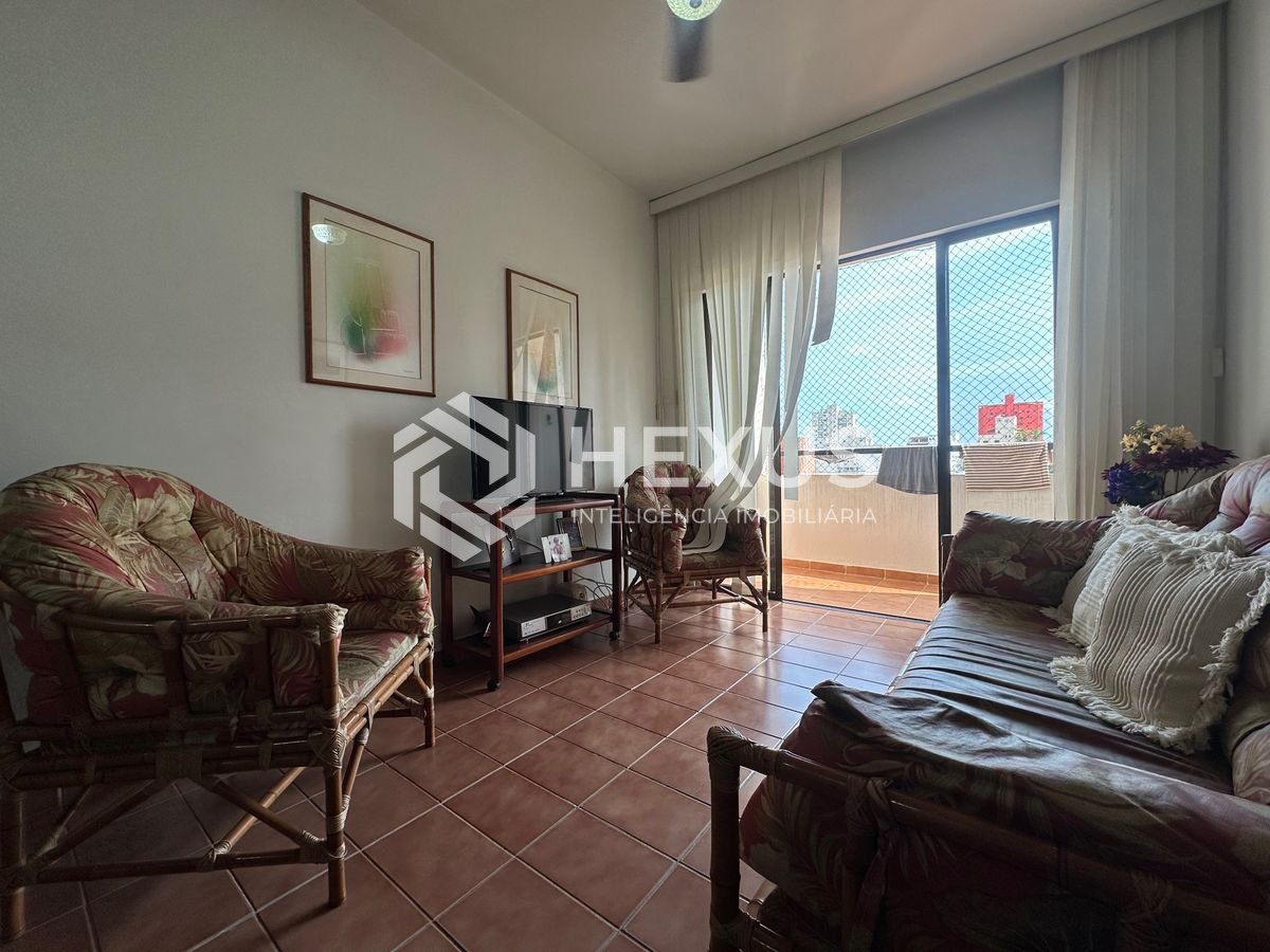 Foto 4 de Apartamento mobiliado com varanda na Praia da Enseada, Guarujá