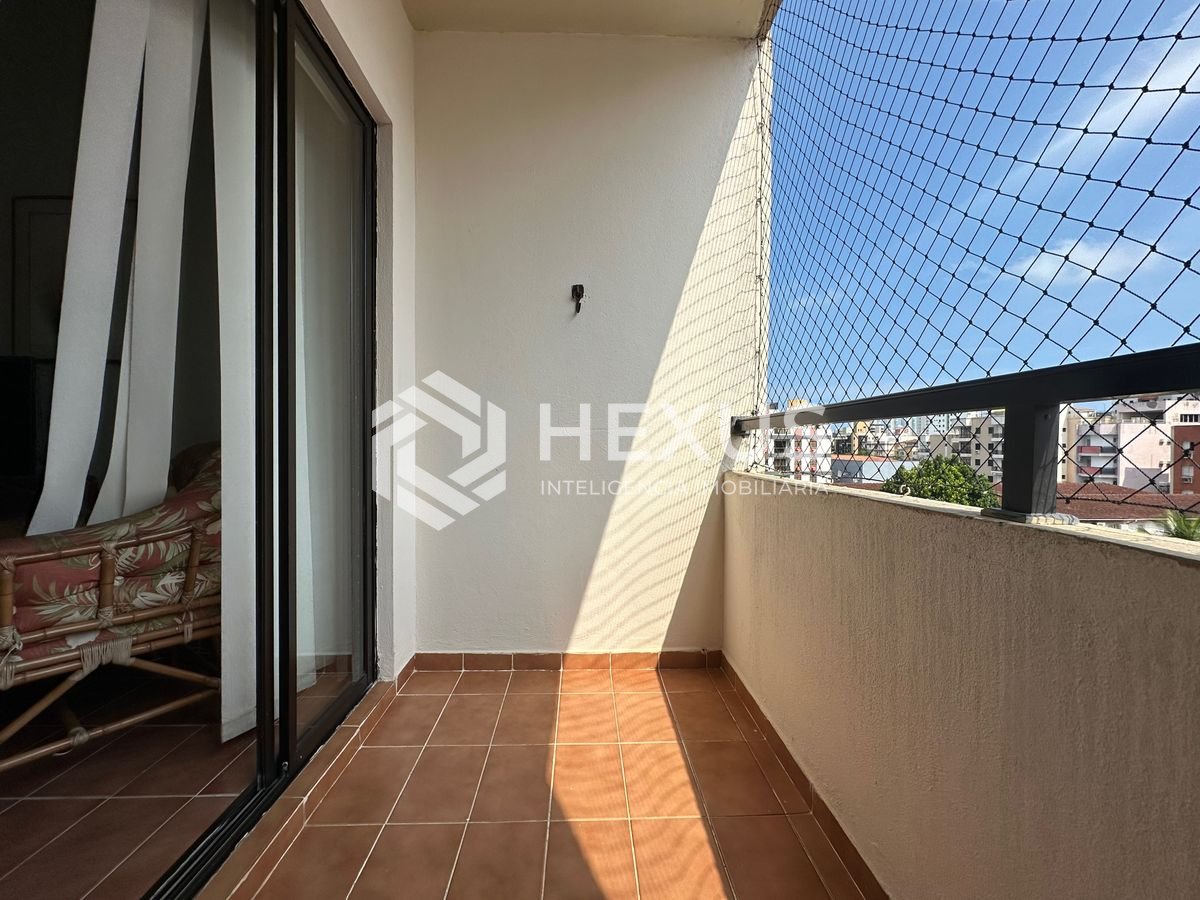 Foto 5 de Apartamento mobiliado com varanda na Praia da Enseada, Guarujá
