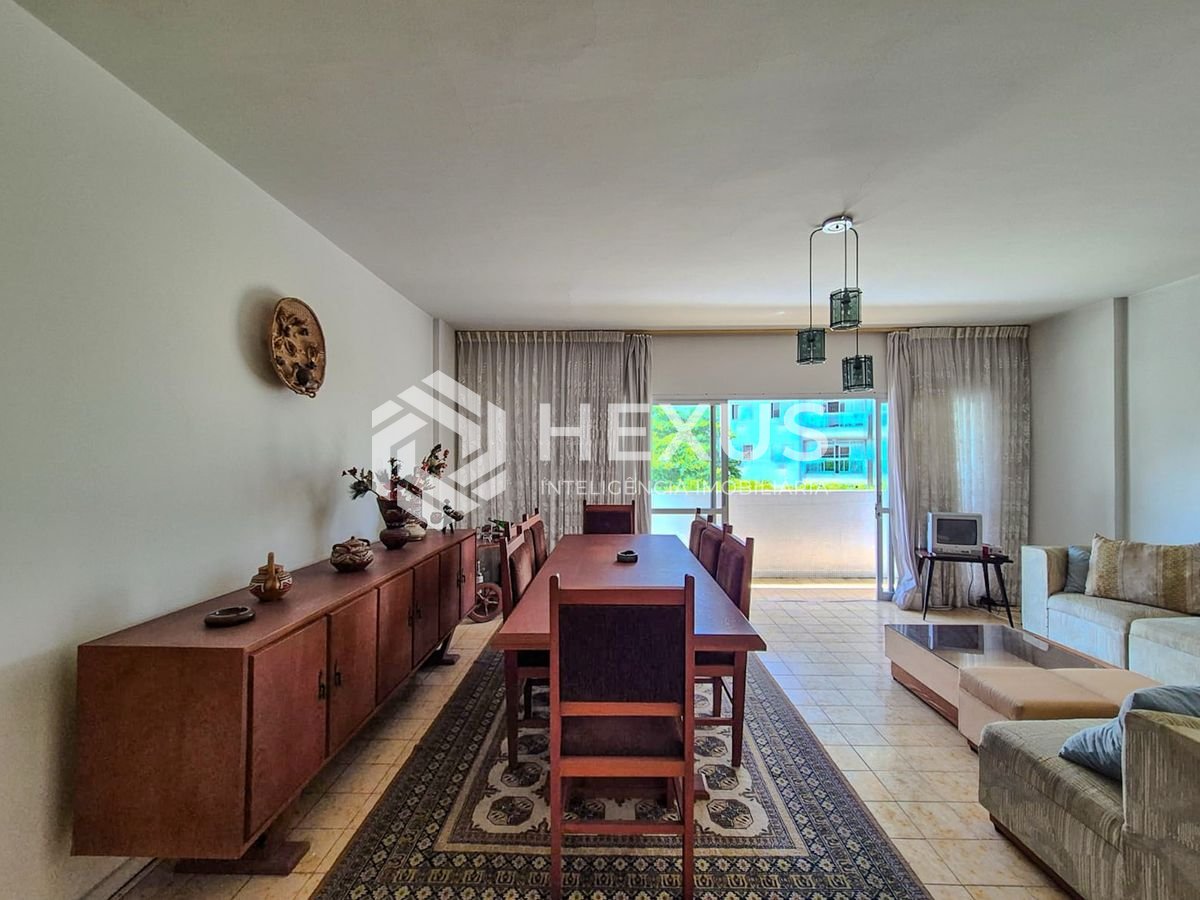 Foto 5 de Apartamento reformado com varanda na Praia das Astúrias, Guarujá