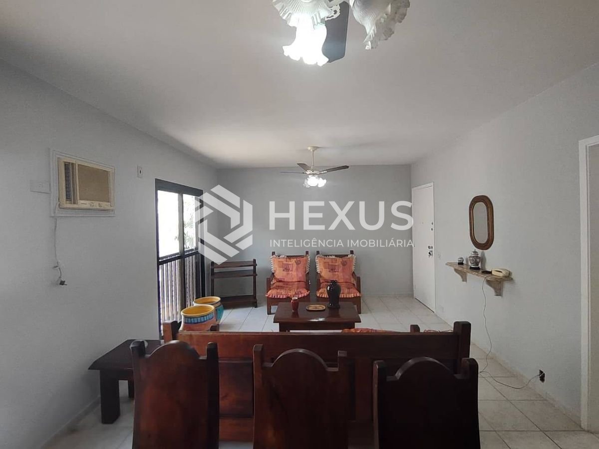 Foto 4 de Apartamento com varanda na Praia da Enseada, Guarujá