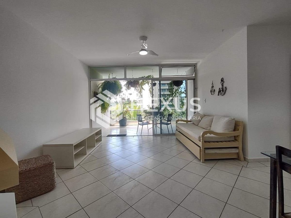 Foto 2 de Apartamento com varanda e lazer na Praia da Enseada, Guarujá