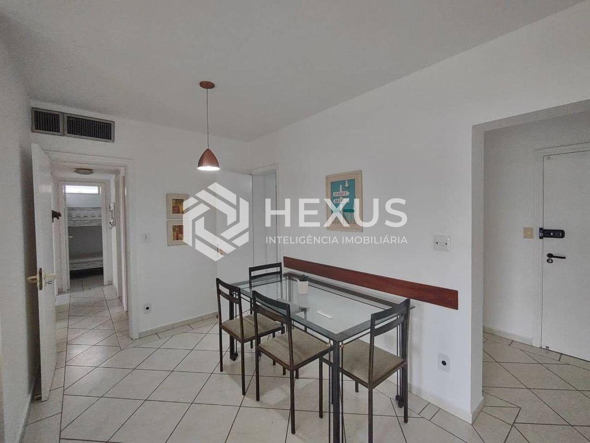 Foto 4 de Apartamento com varanda e lazer na Praia da Enseada, Guarujá