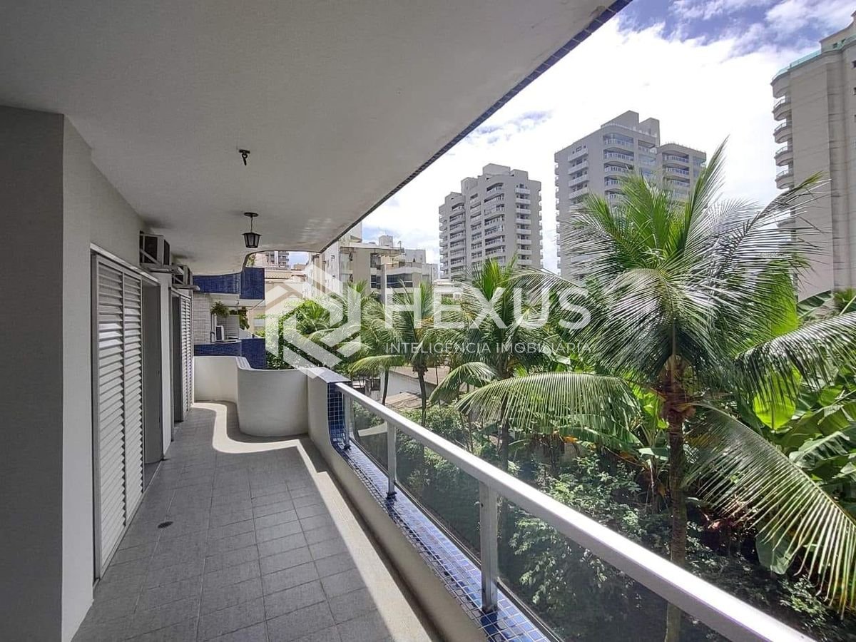 Foto 5 de Apartamento com varanda e lazer na Praia da Enseada, Guarujá
