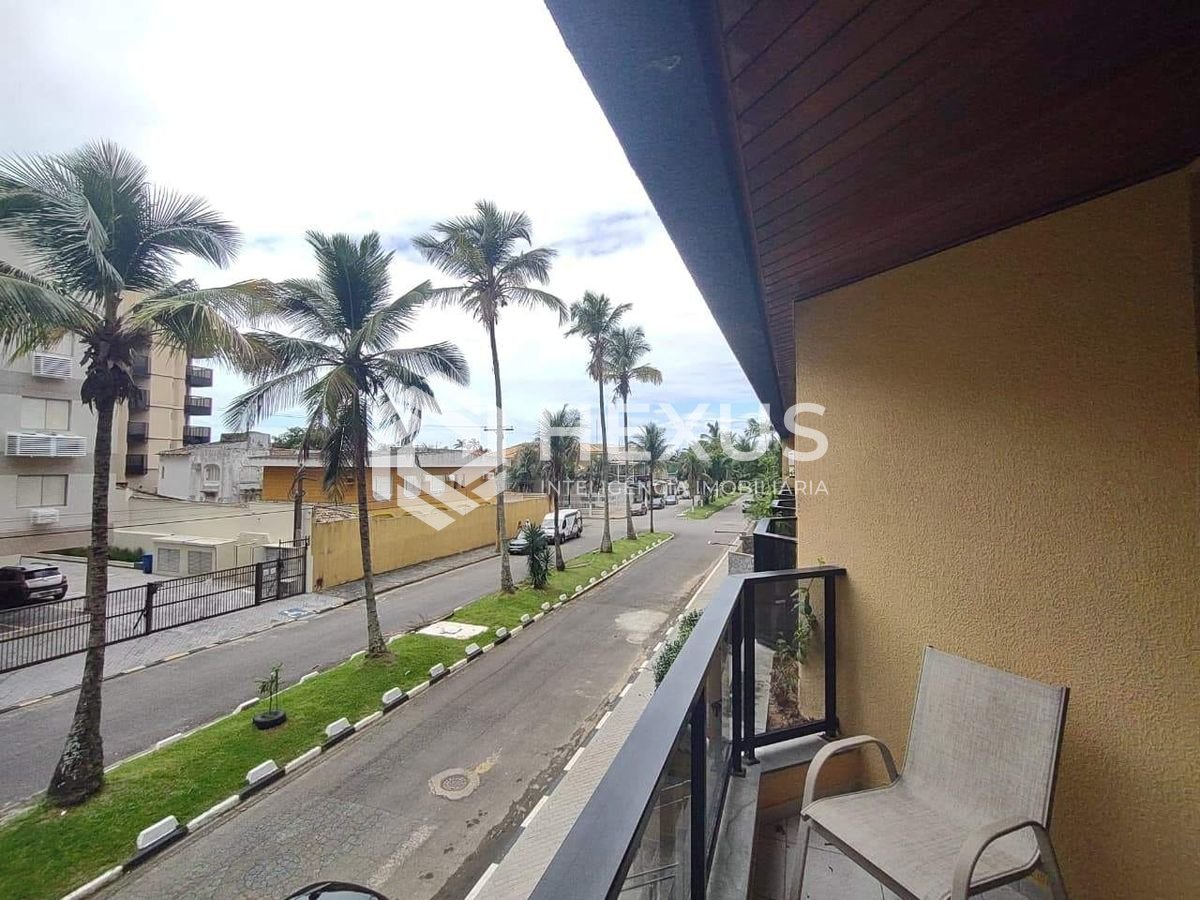 Foto 4 de Apartamento com varanda e lazer na Praia da Enseada, Guarujá