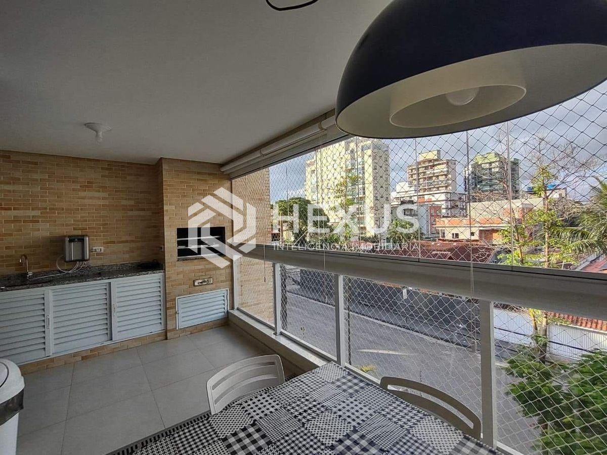 Foto 2 de Apartamento com varanda e lazer a 200m da praia na região do Tortugas na Enseada, Guarujá