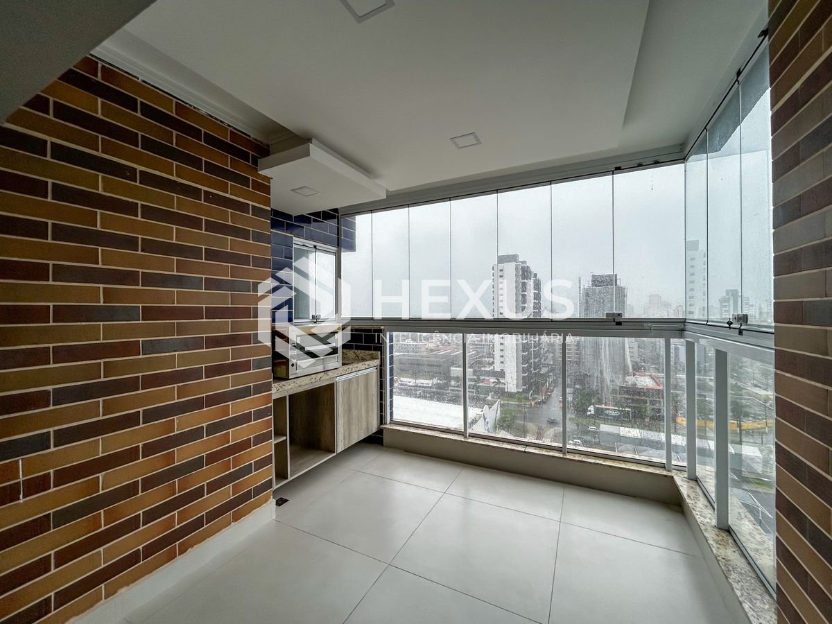 Foto 5 de Apartamento com varanda gourmet e lazer na Enseada, Guarujá