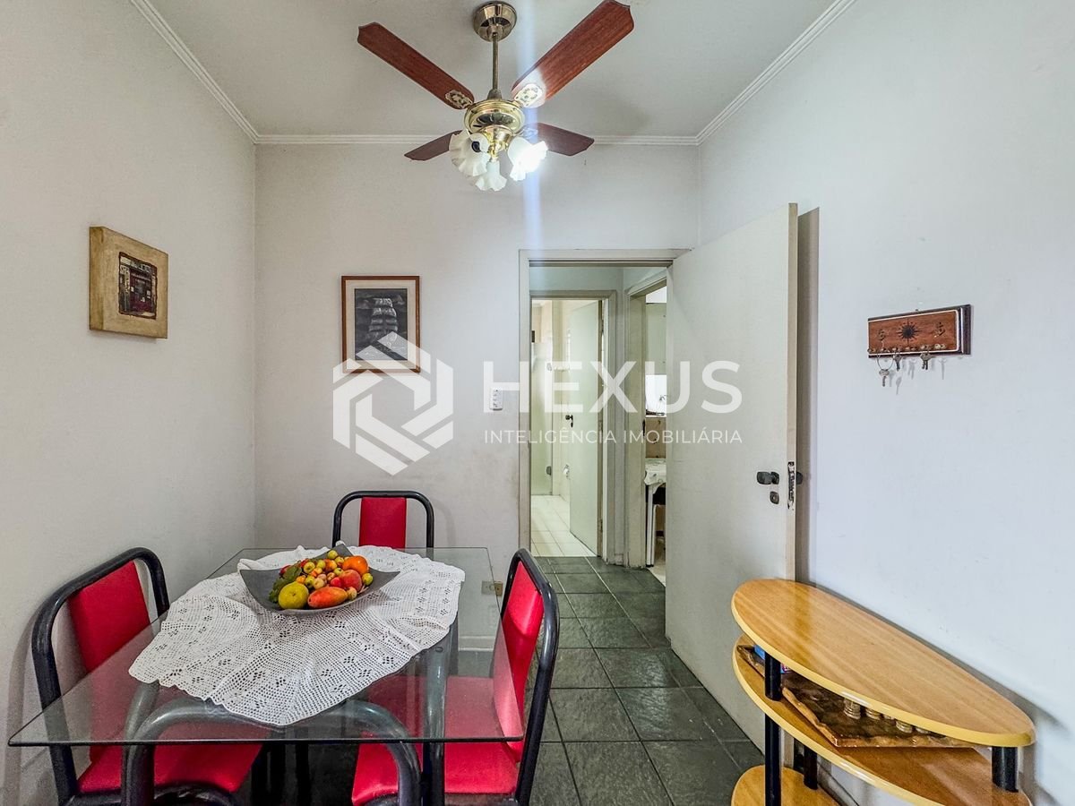 Foto 5 de Apartamento com varanda na região do Jardim Las Palmas da Praia das Astúrias, Guarujá