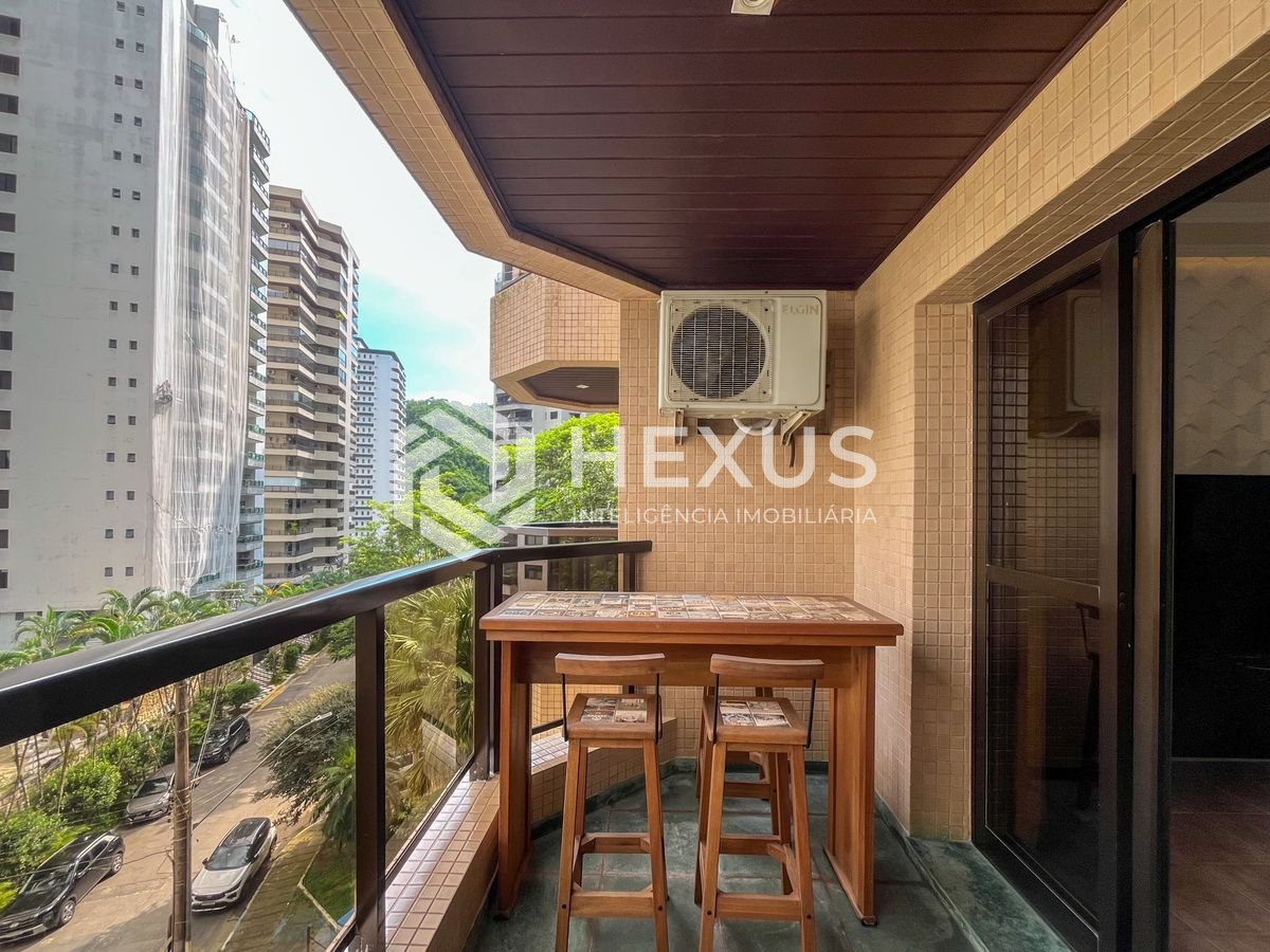 Foto 4 de Apartamento com varanda e lazer na Praia das Pitangueiras, Guaruja