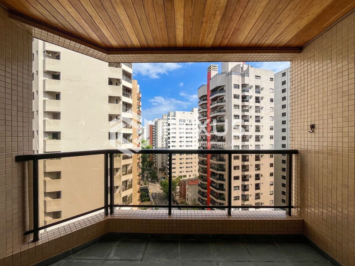 Apartamento em Pitangueiras — foto 1
