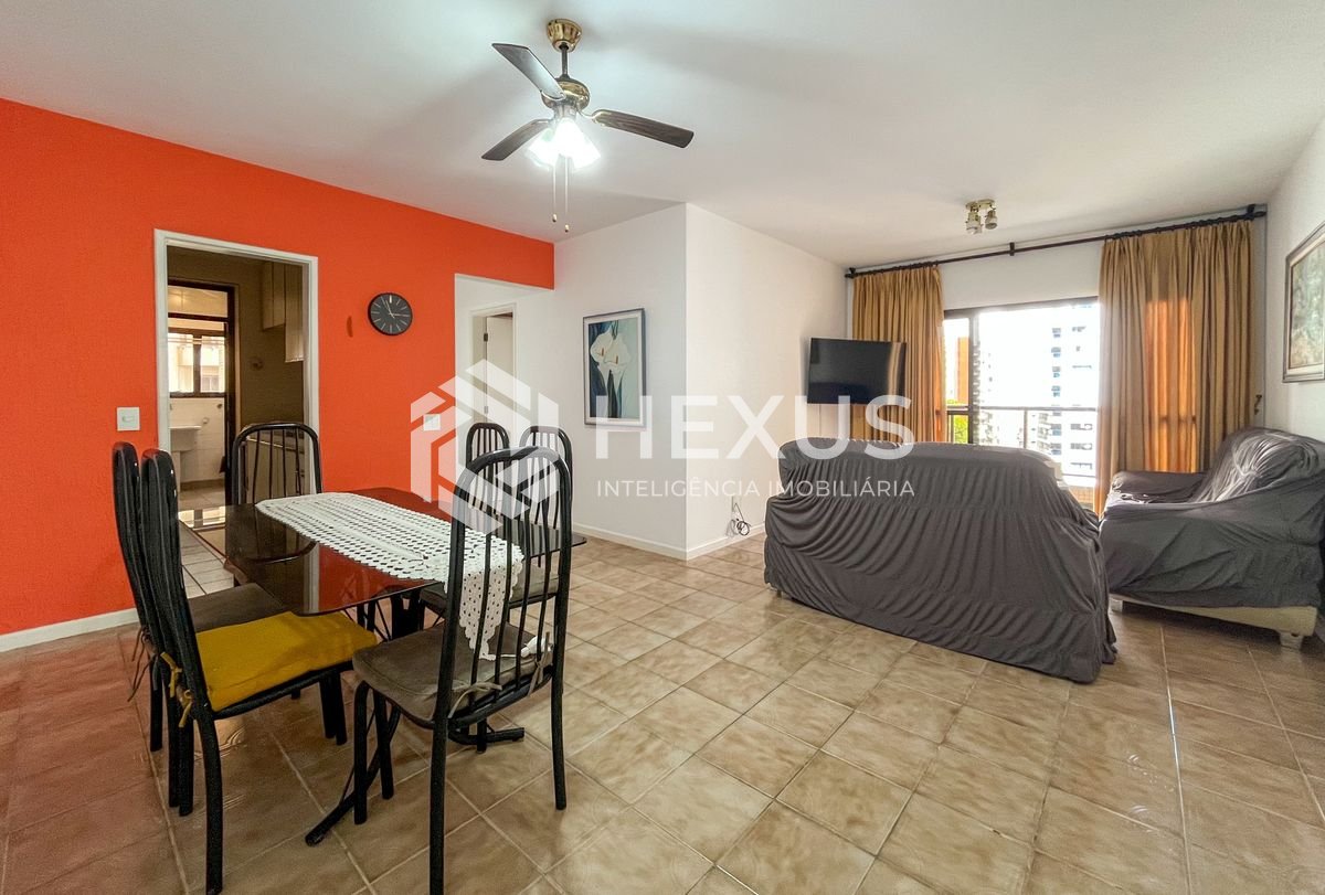 Foto 2 de Apartamento com varanda e lazer na Praia das Pitangueiras, Guarujá
