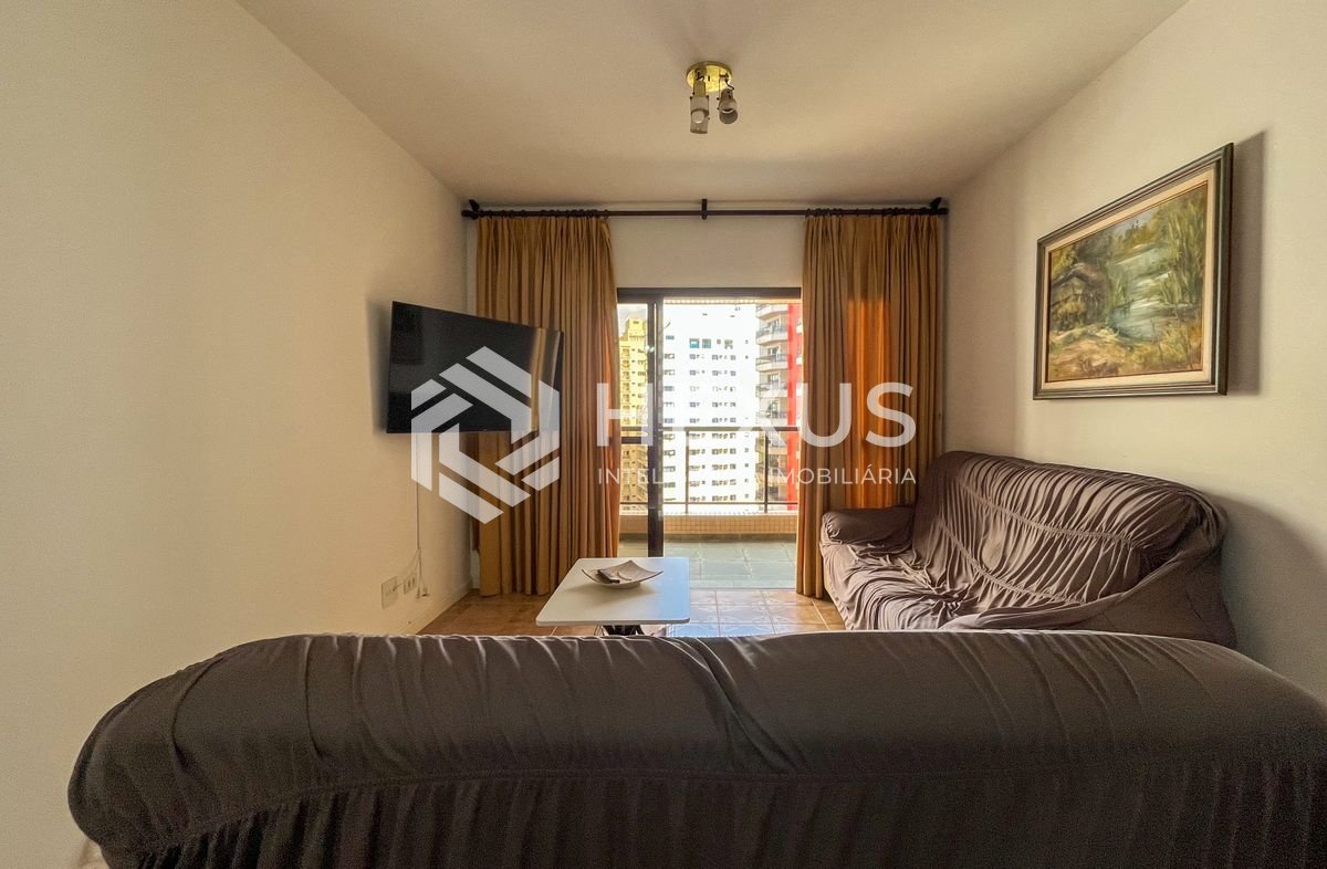 Foto 4 de Apartamento com varanda e lazer na Praia das Pitangueiras, Guarujá