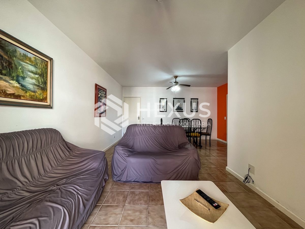 Foto 5 de Apartamento com varanda e lazer na Praia das Pitangueiras, Guarujá