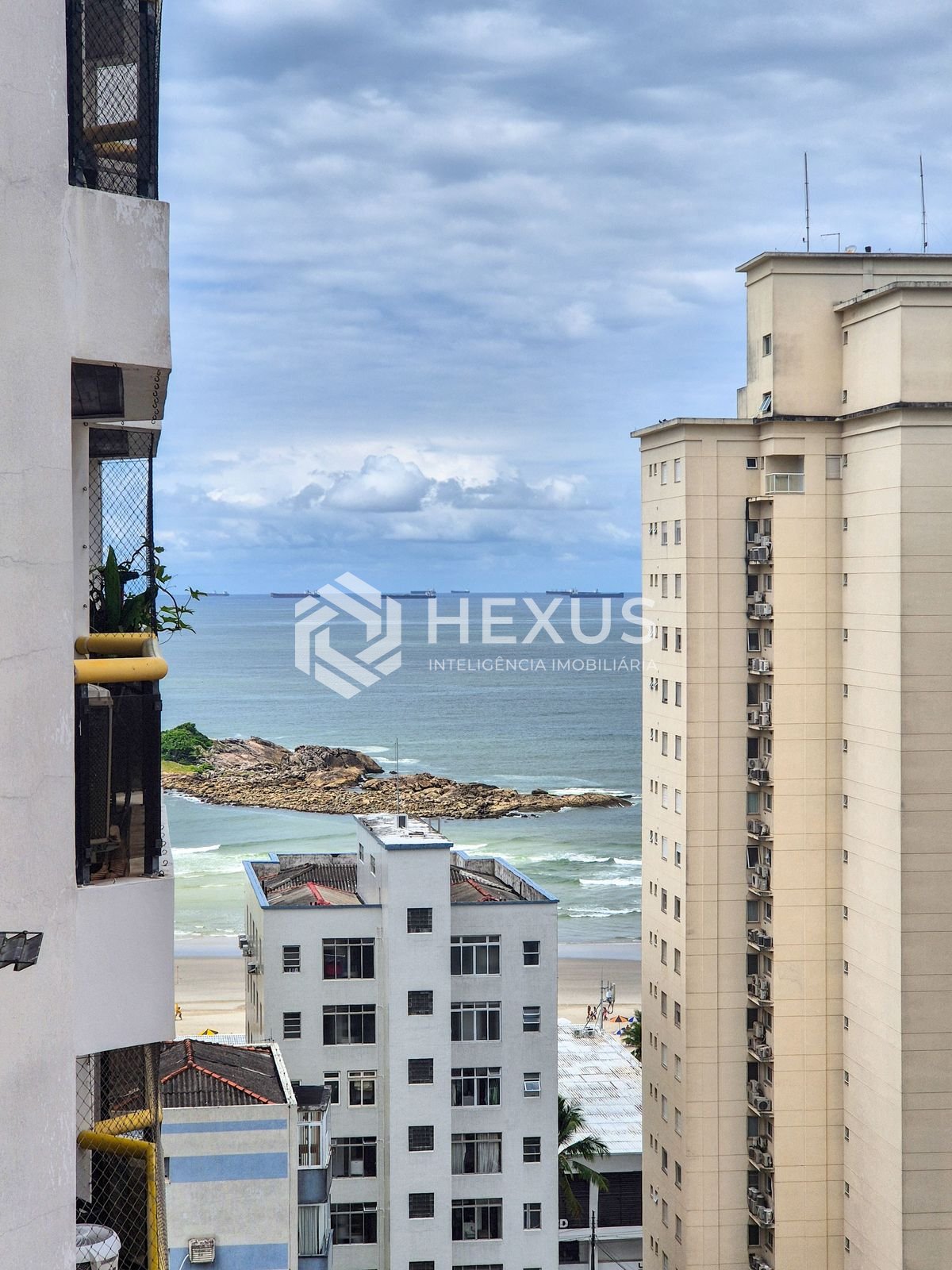 Apartamento em Pitangueiras — foto 1