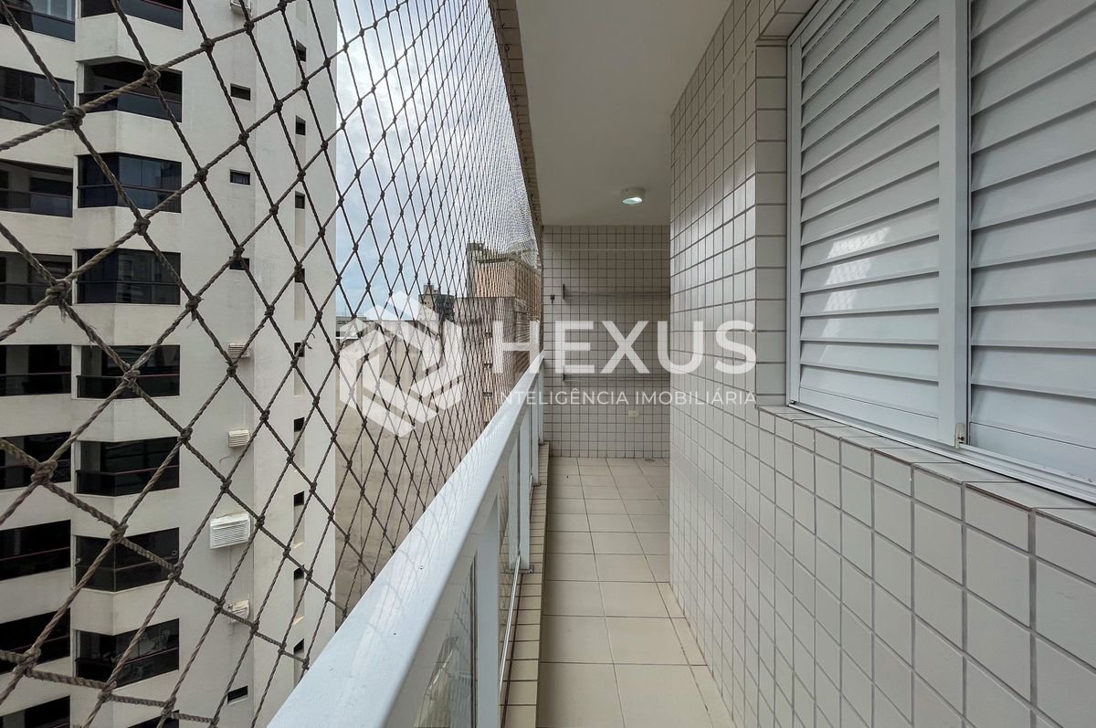 Foto 5 de Apartamento com varanda e lazer na beira mar da Praia das Astúrias, Guarujá
