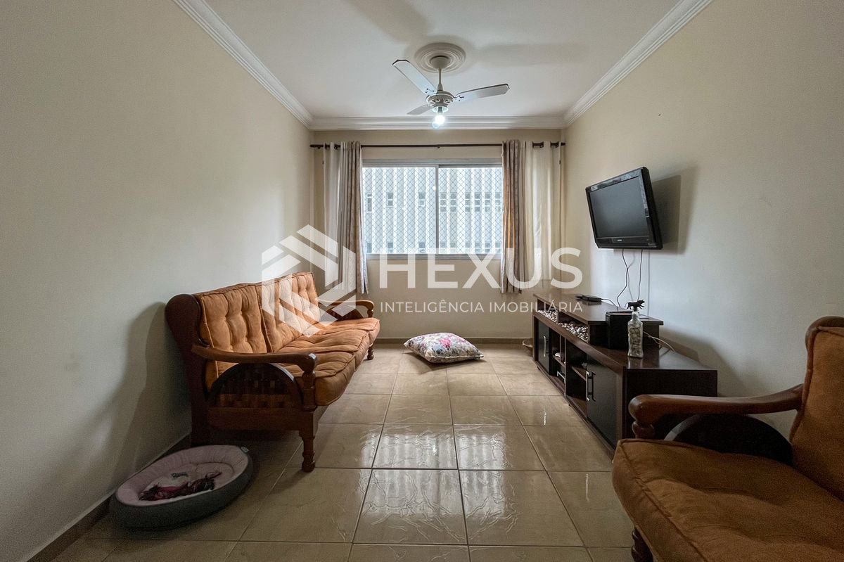 Foto 3 de Apartamento mobiliado com vista livre a uma quadra das Pitangueiras, Guarujá