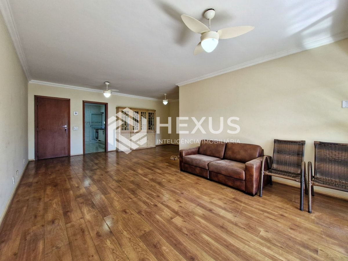 Foto 5 de Apartamento reformado frente mar com varanda vista mar e lazer no Jardim Astúrias, Guarujá