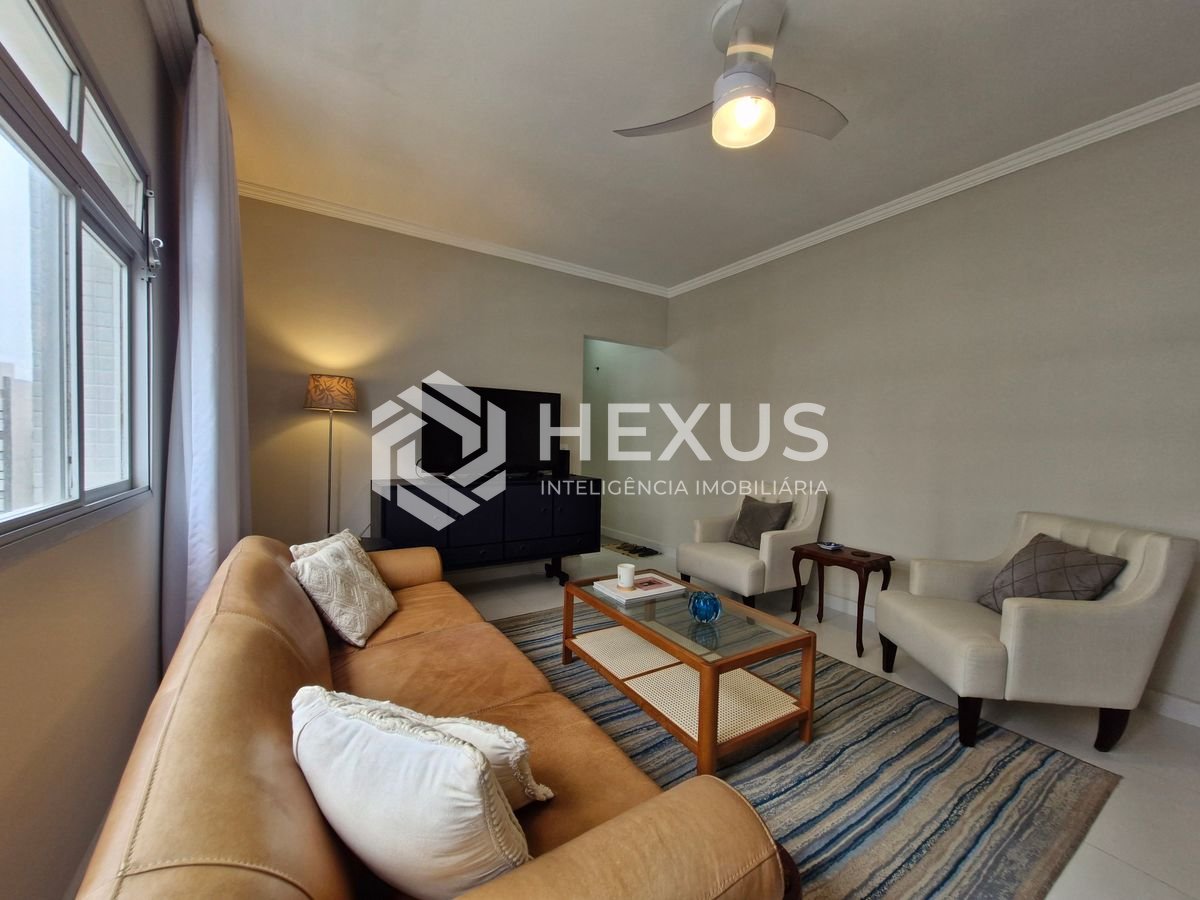 Foto 4 de Apartamento reformado com varanda e lazer na Praia das Astúrias, Guarujá
