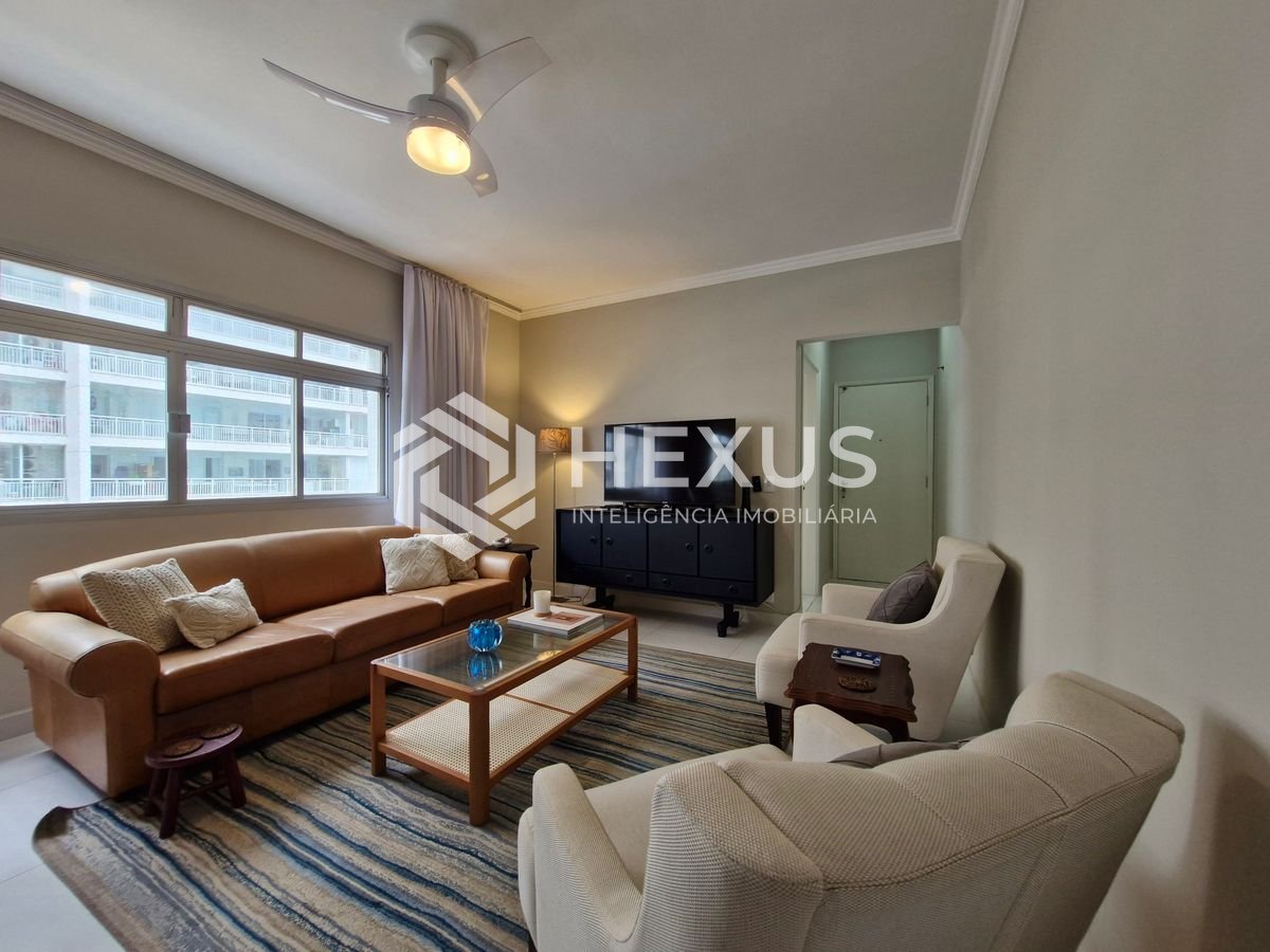 Foto 5 de Apartamento reformado com varanda e lazer na Praia das Astúrias, Guarujá