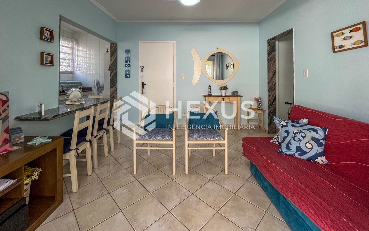 Foto 4 de Apartamento com varanda a 2 quadras da praia na região da Barra Funda da Praia das Pitangueiras, Guarujá