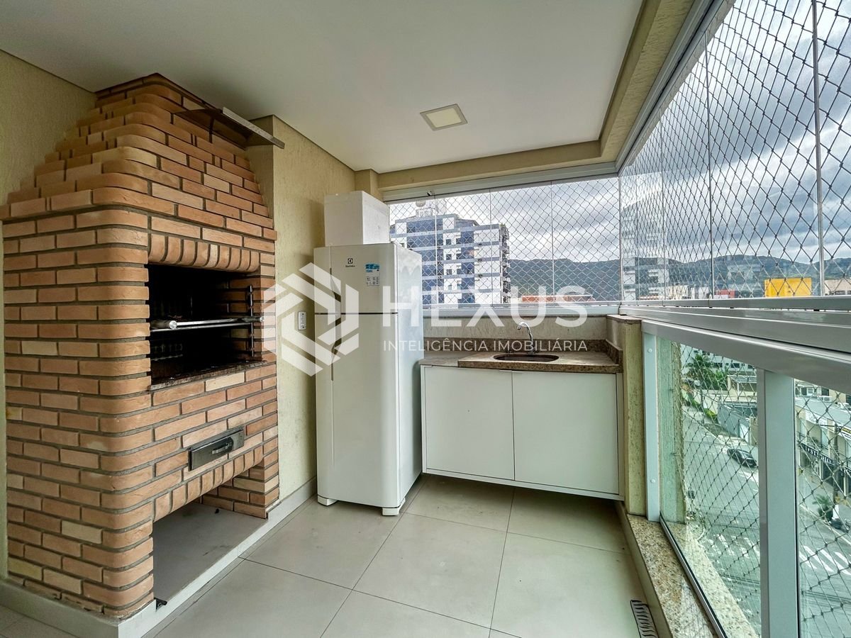 Foto 2 de Apartamento com varanda gourmet vista mar e lazer na Enseada, Guarujá