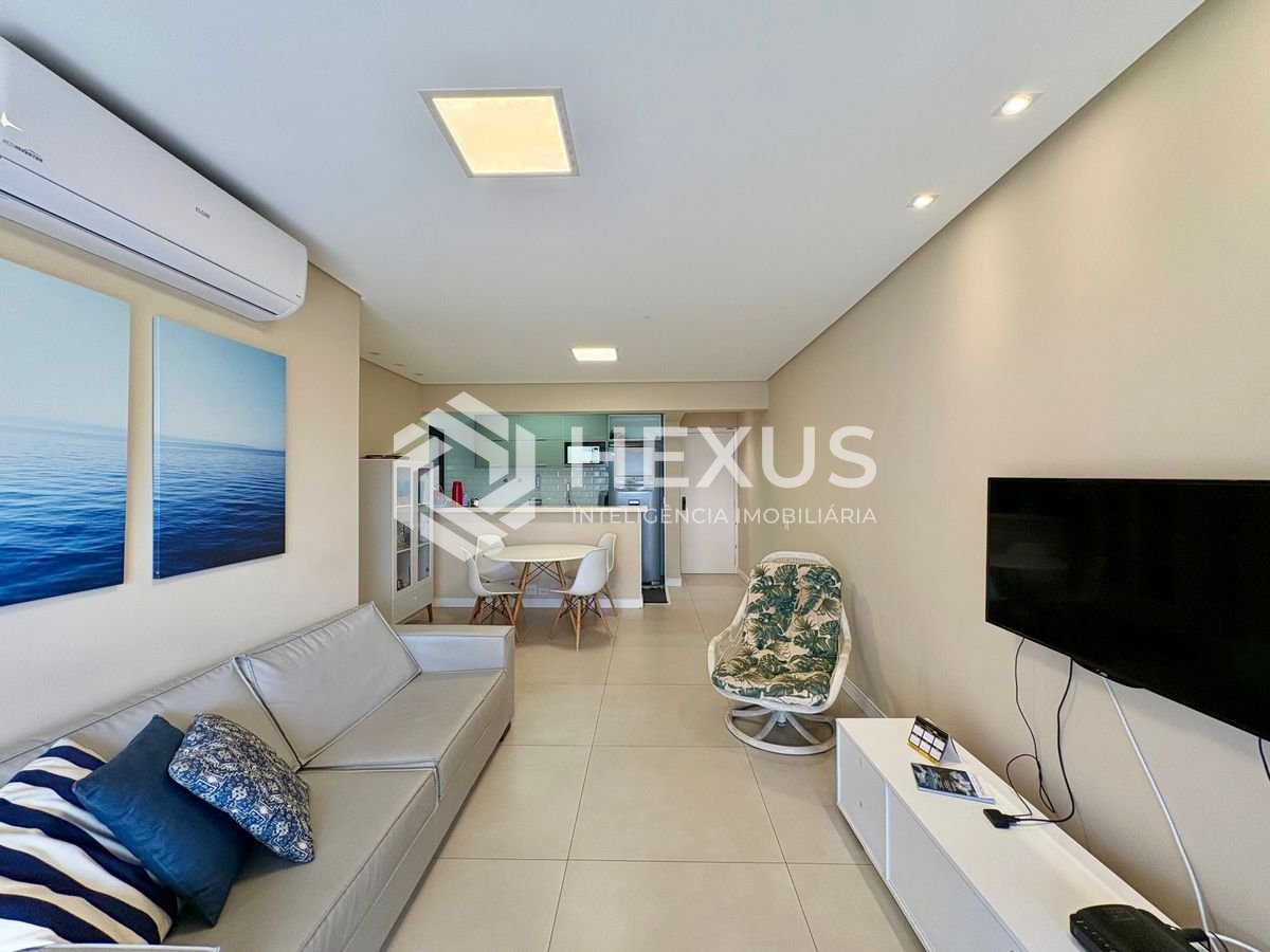 Foto 4 de Apartamento com varanda e lazer na beira mar da Praia da Enseada, Guarujá