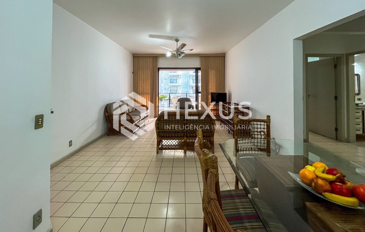 Foto 4 de Apartamento com varanda na região da Barra Funda da Praia das Pitangueiras, Guarujá