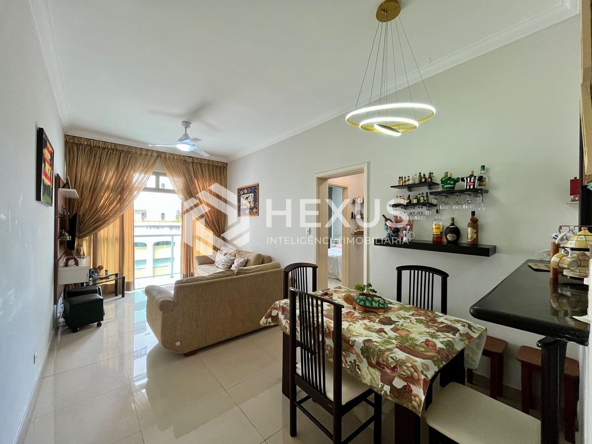 Foto 5 de Apartamento com varanda vista mar a 1 quadra da praia nas Pitangueiras, Guarujá
