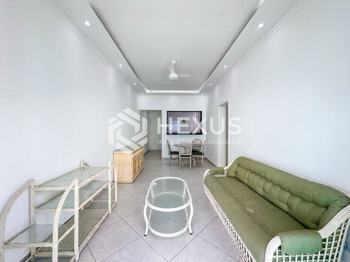 Foto 2 de Apartamento com varanda vista mar a 1 quadra da praia nas Pitangueiras, Guarujá