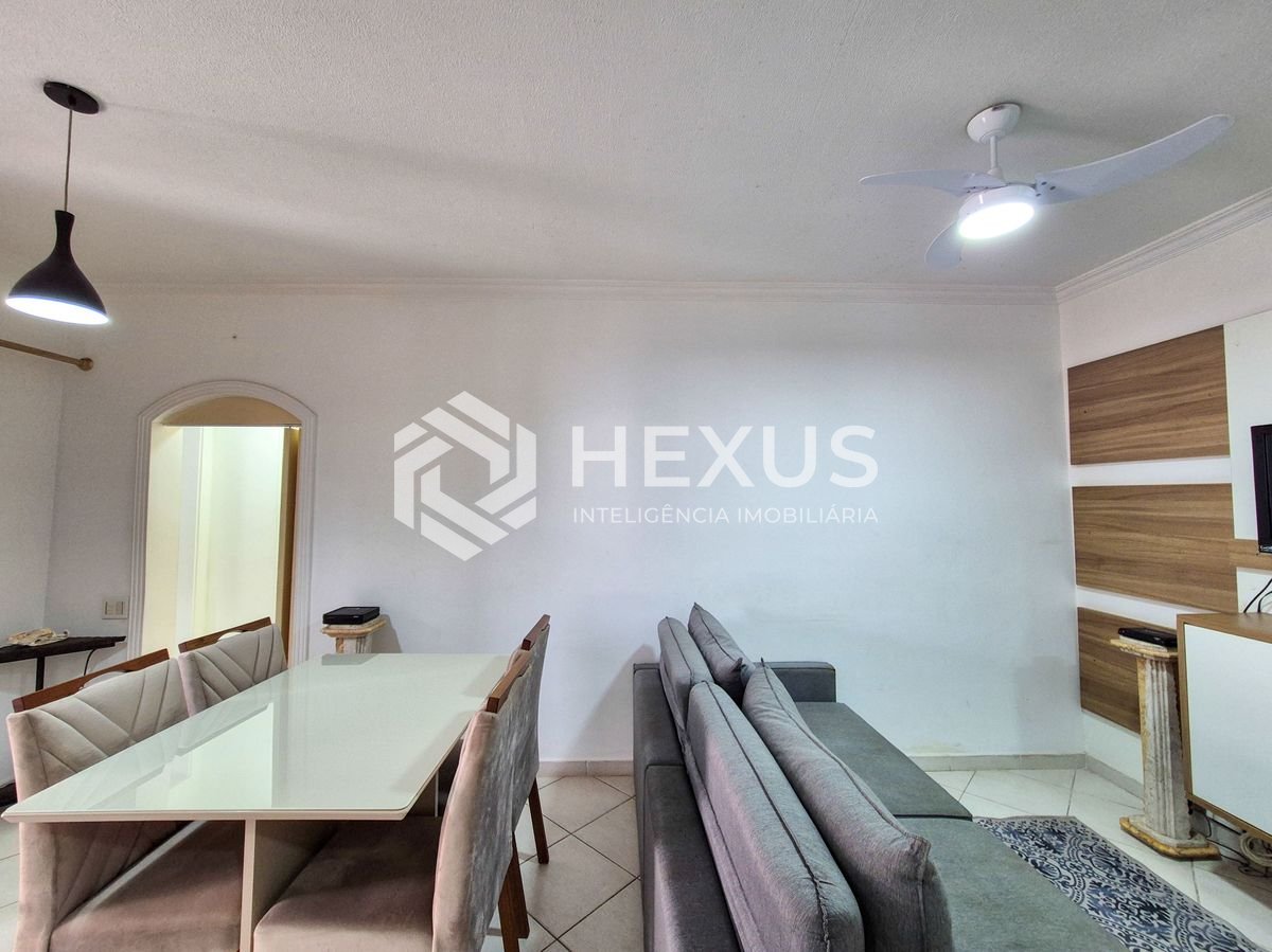 Foto 5 de Apartamento com varanda e lazer a 1 quadra da praia nas Pitangueiras, Guarujá