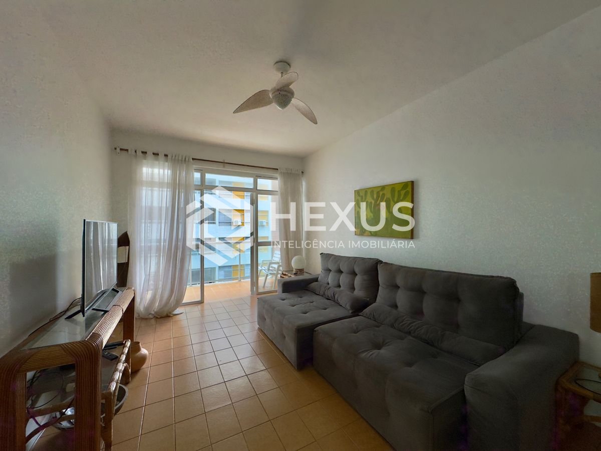 Foto 5 de Apartamento com varanda vista mar na quadra mar da Praia das Pitangueiras à venda, Guarujá-SP.