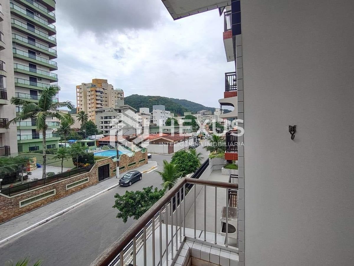 Foto 2 de Apartamento com varanda na Praia da Enseada, Guarujá