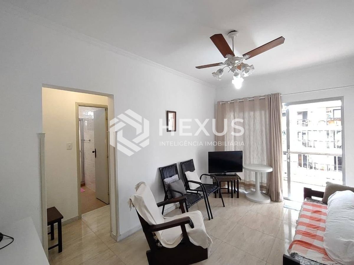 Foto 3 de Apartamento com varanda na Praia da Enseada, Guarujá