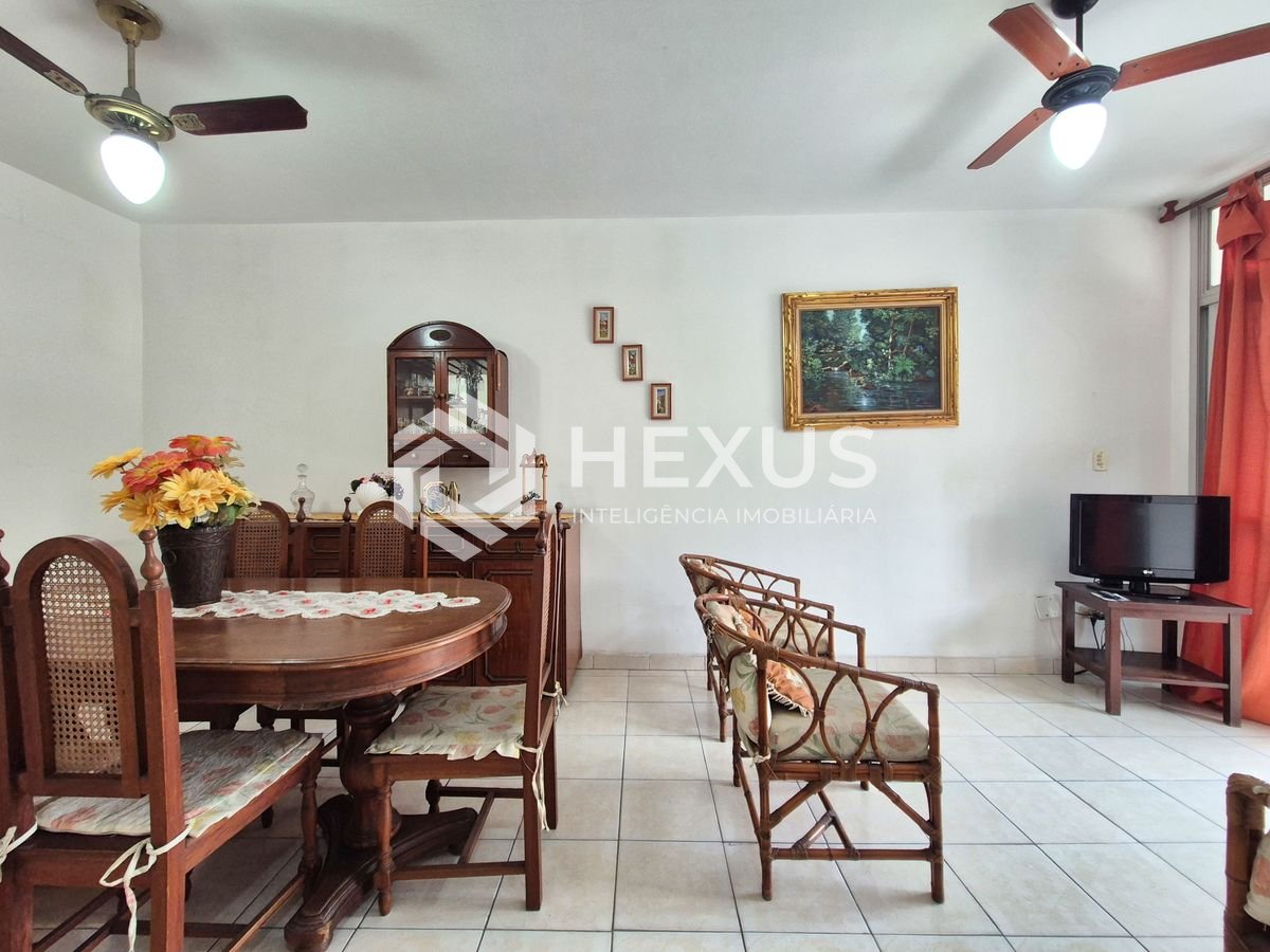 Foto 5 de Apartamento com varanda a 1 quadra da Praia das Pitangueiras, Guarujá
