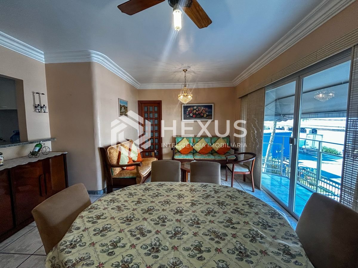 Foto 3 de Apartamento com varanda e lazer na Enseada, Guarujá