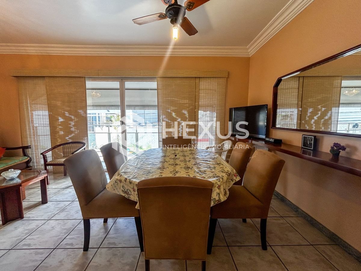 Foto 5 de Apartamento com varanda e lazer na Enseada, Guarujá