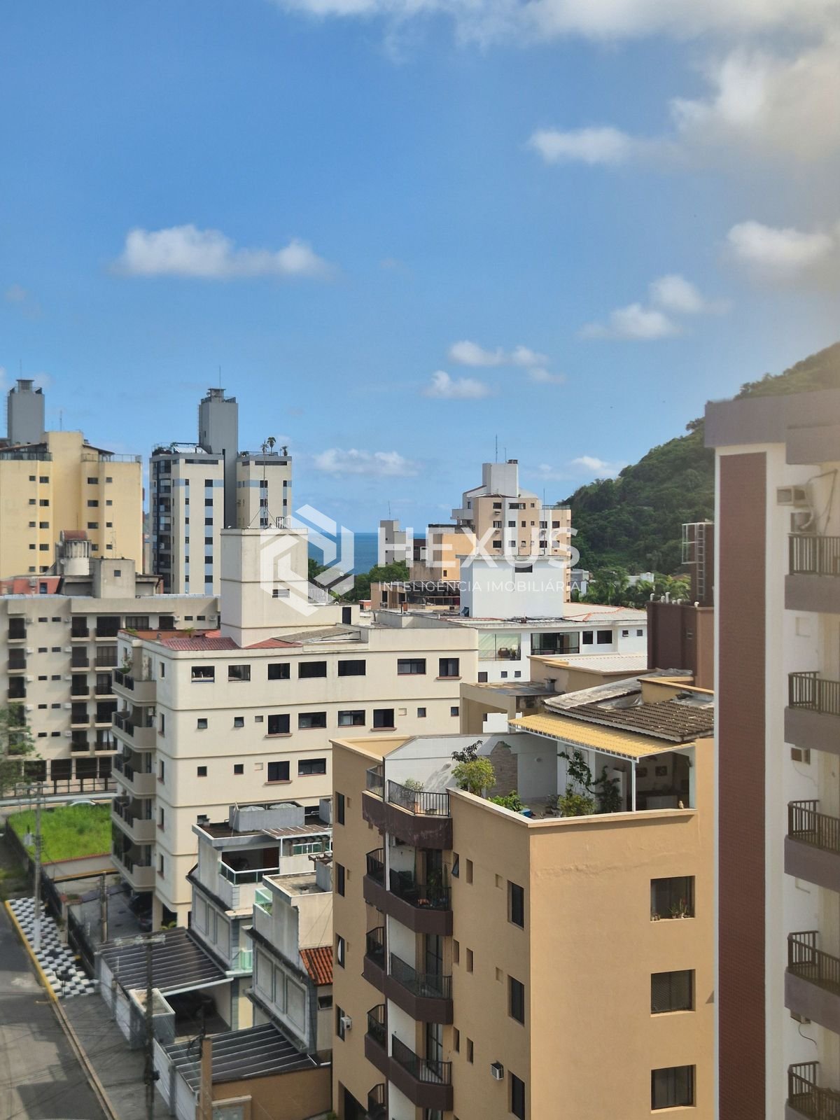 Foto 4 de Apartamento com varanda e lazer no Tombo, Guarujá