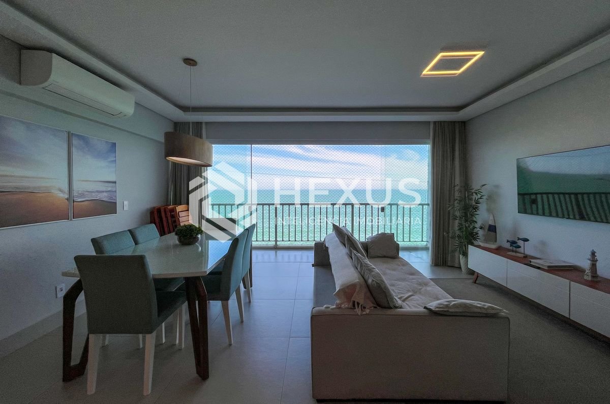 Foto 3 de Apartamento frente mar com varanda vista mar e vaga nas Pitangueiras, Guarujá