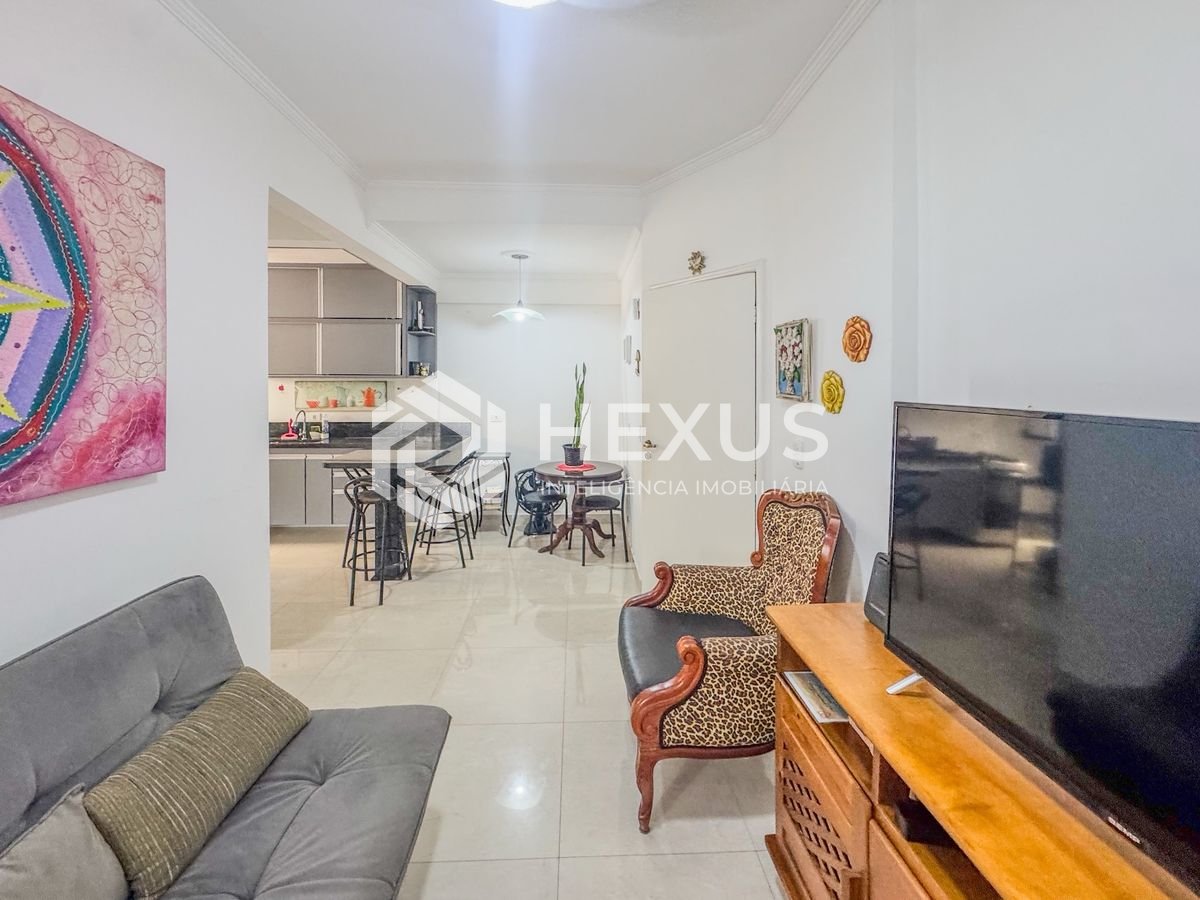 Foto 3 de Apartamento reformado e lazer a 450m da praia no Tombo, Guarujá