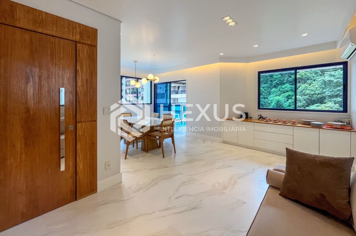 Foto 4 de Apartamento reformado varanda gourmet à venda, Pitangueiras, Guarujá, SP
