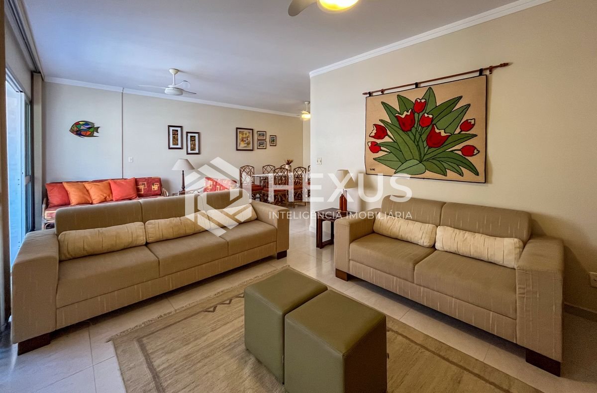 Foto 5 de Apartamento com varanda vista mar a 1 quadra da praia nas Pitangueiras, Guarujá