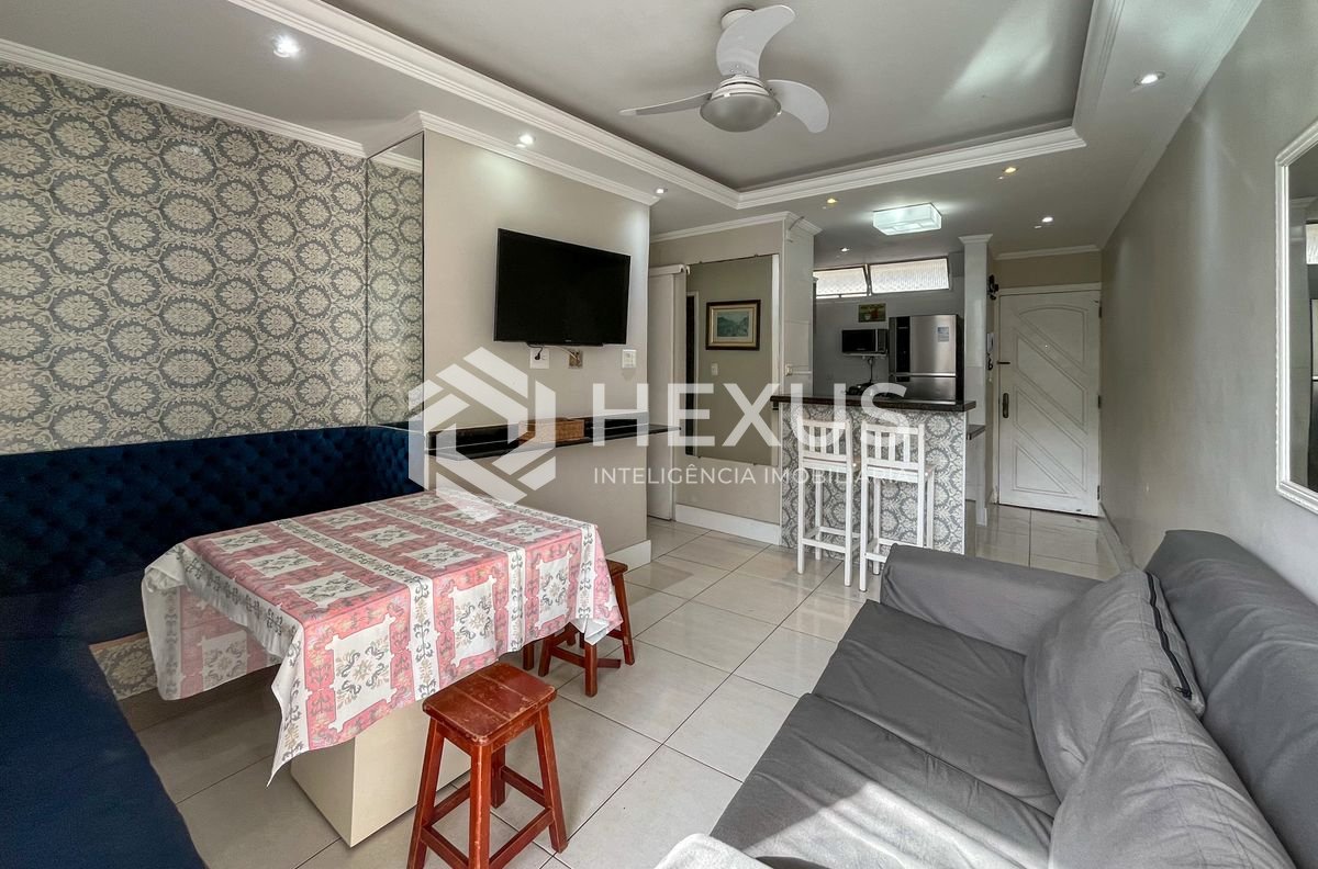 Foto 4 de Apartamento com varanda vista mar e lazer na beira mar da Praia nas Pitangueiras, Guarujá