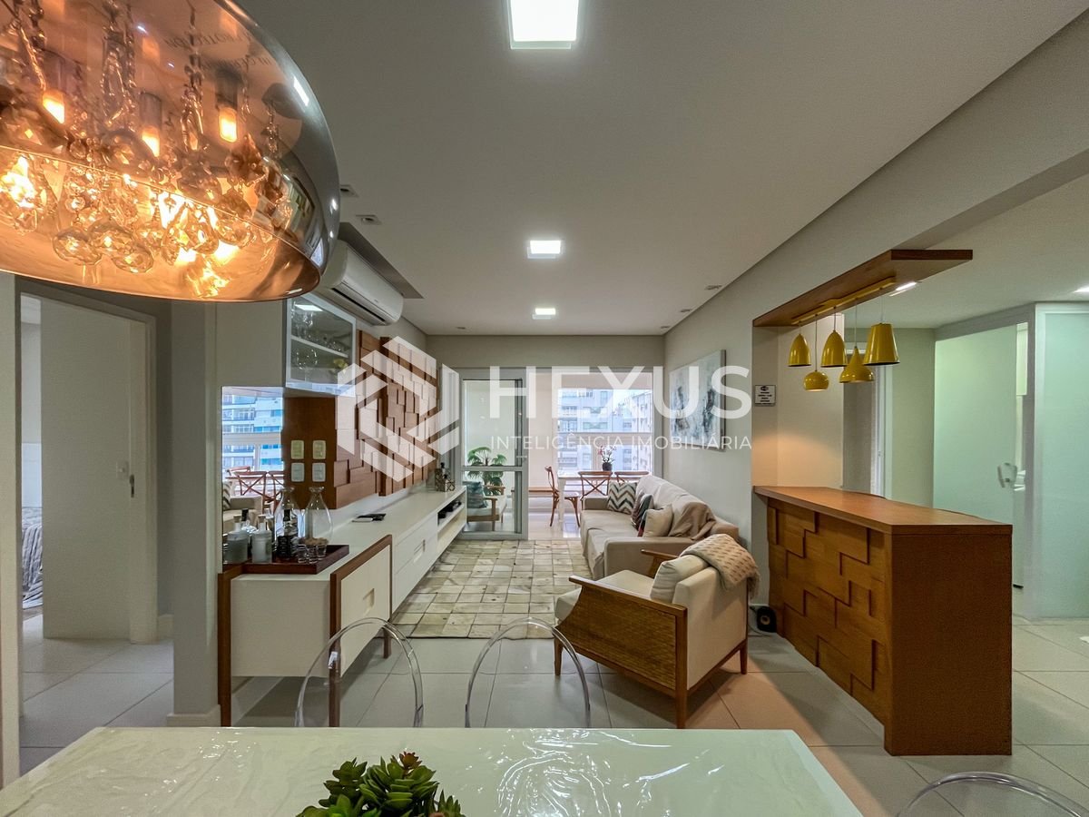 Foto 3 de Apartamento com varanda gourmet vista mar e lazer na beira mar da Praia nas Pitangueiras, Guarujá