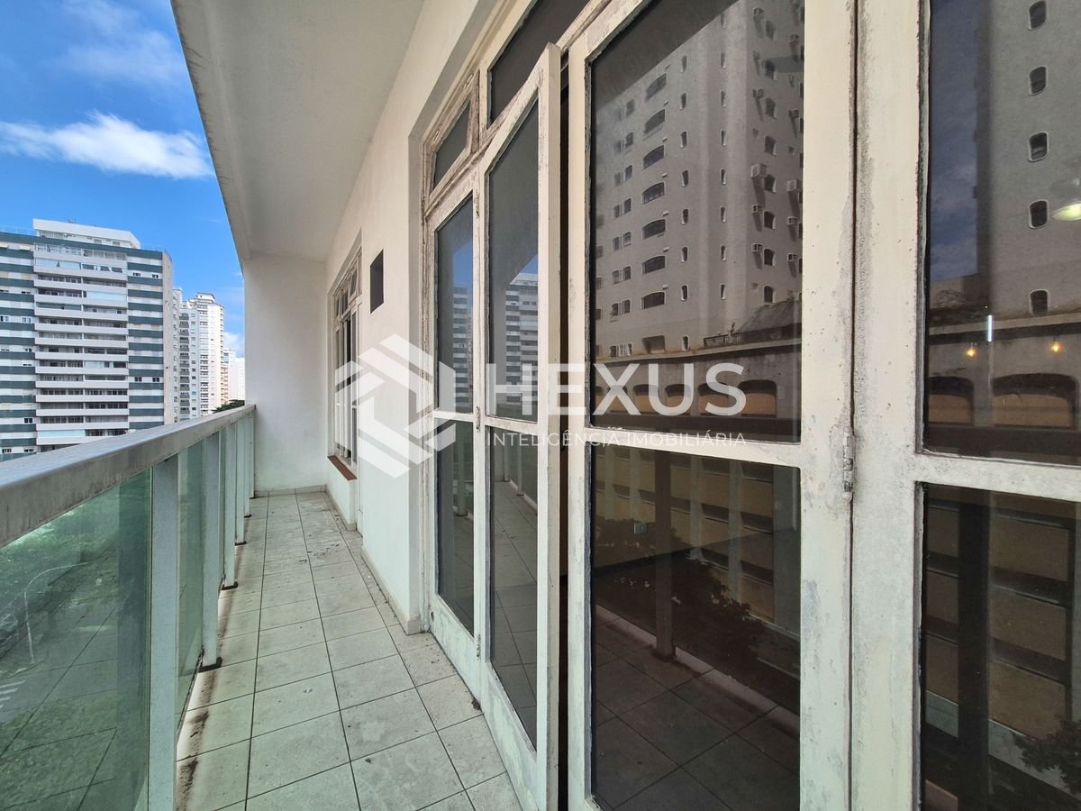 Foto 5 de Apartamento com varanda vista mar a 1 quadra do mar da praia nas Pitangueiras, Guarujá