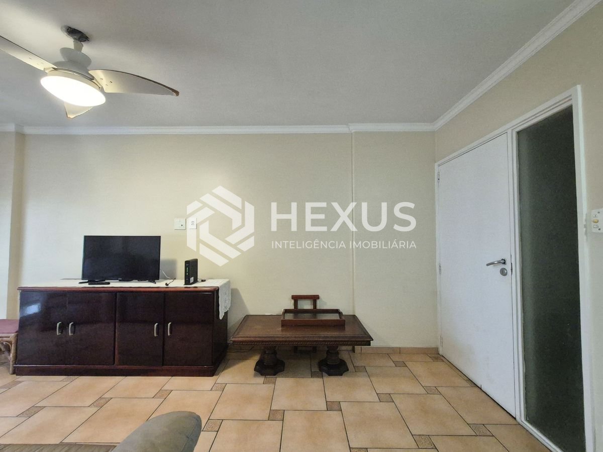 Foto 5 de Apartamento com varanda a 1 quadra da praia nas Pitangueiras, Guarujá