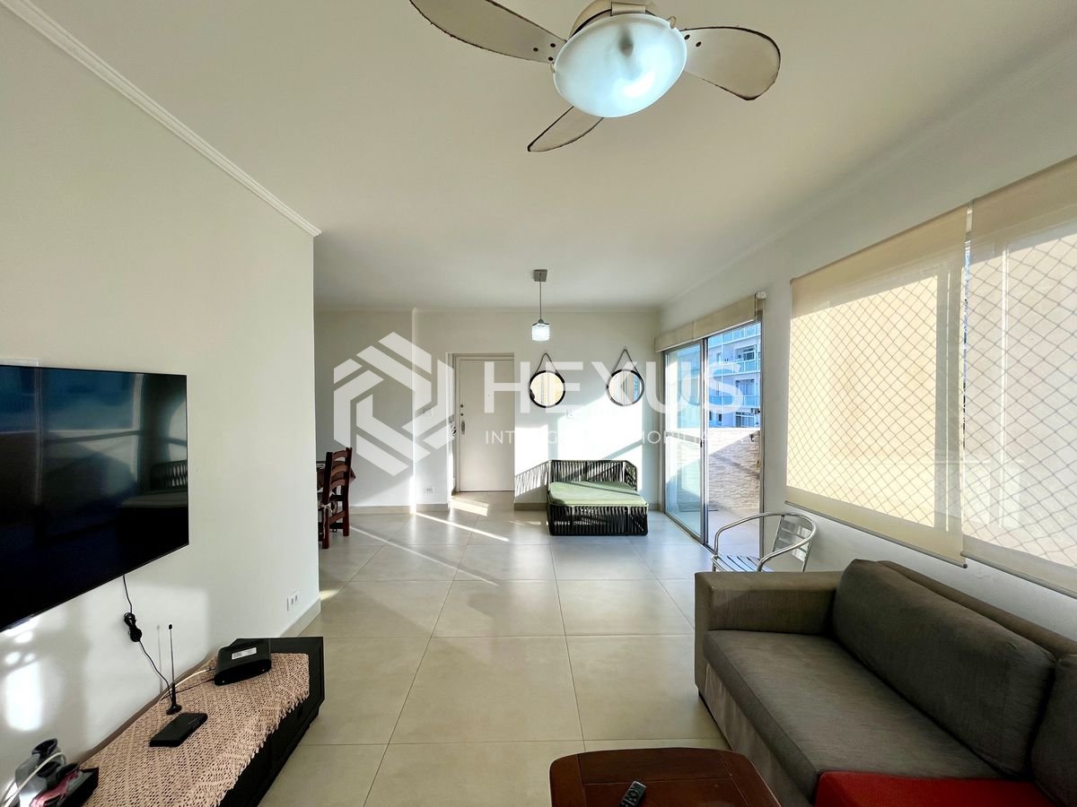 Foto 5 de Apartamento com varanda vista mar na beira mar da praia nas Pitangueiras, Guarujá