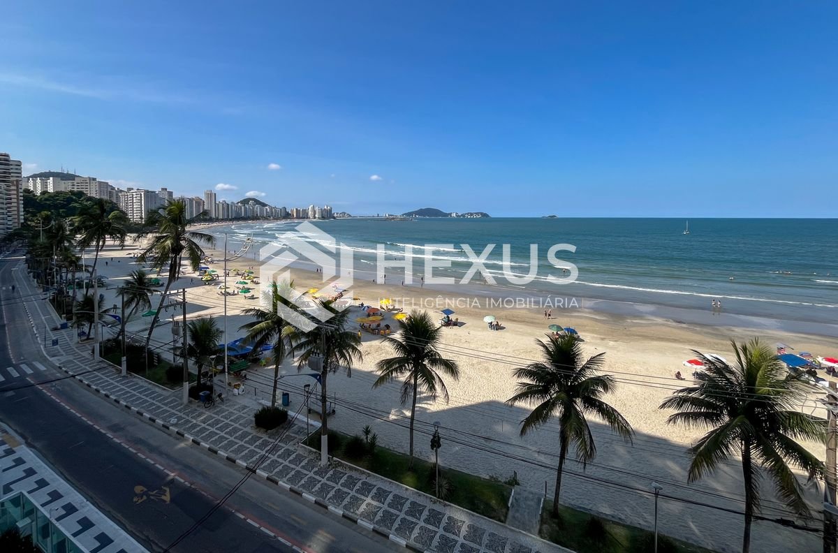 Foto 3 de Apartamento frente mar com varanda e lazer no Jardim Astúrias, Guarujá