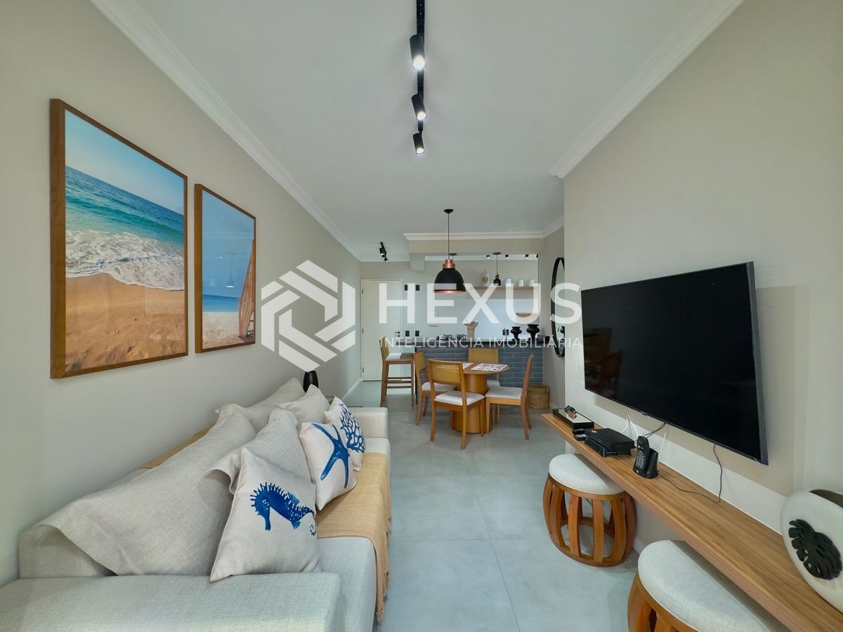 Foto 3 de Apartamento com varanda e lazer na Enseada, Guarujá